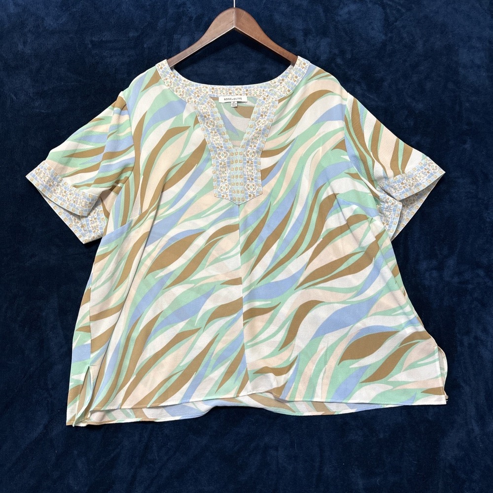 Rose‎ & Olive Womens Short Sleeve Top Size 2X Wave Y Neck Print Comfy Casual